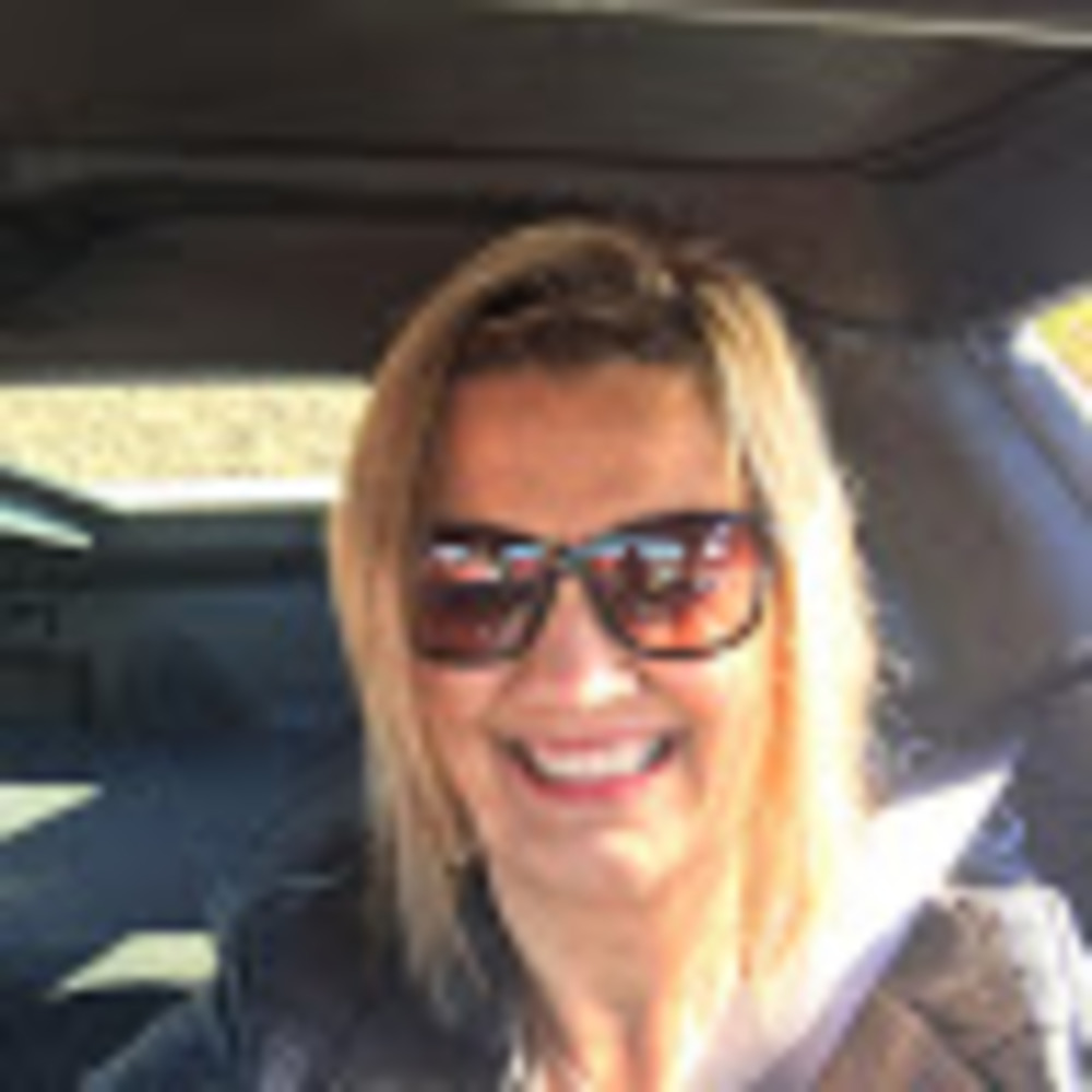 Meet your Posher, Denise